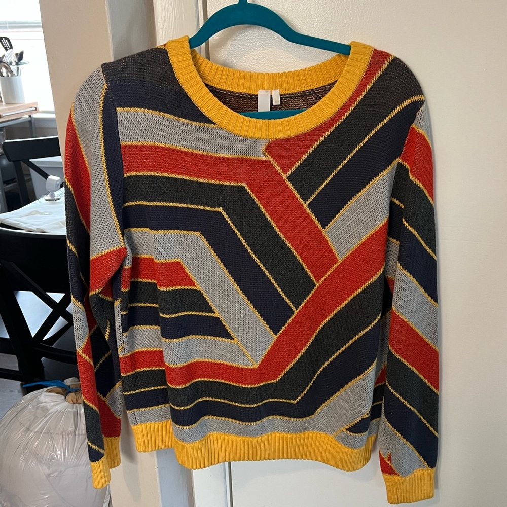 Pretty multi-colored sweater! Size M